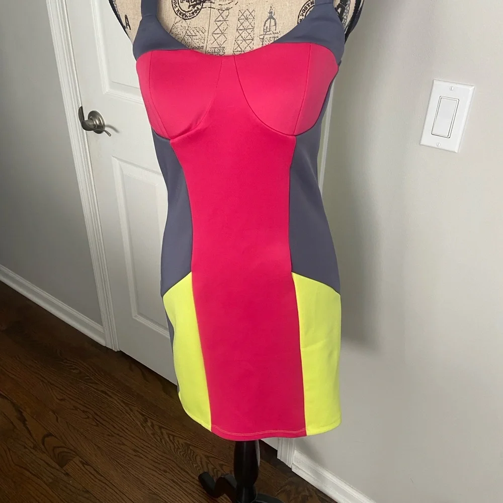 Vibrant Sleeveless Colorblock Dress - Picture 1 of 7